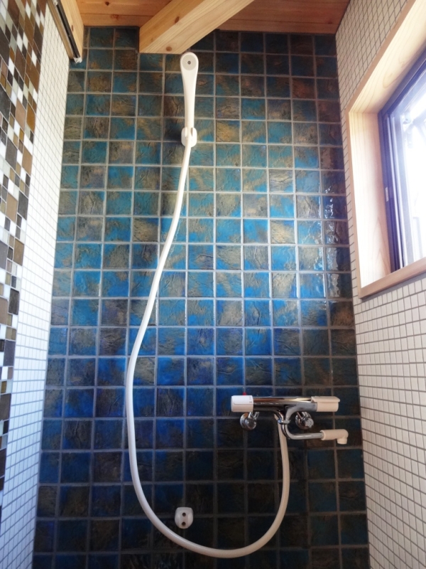 タイニーハウス　シャワー室