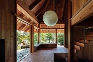 岩 間 建 築 設 計 事 務 所 