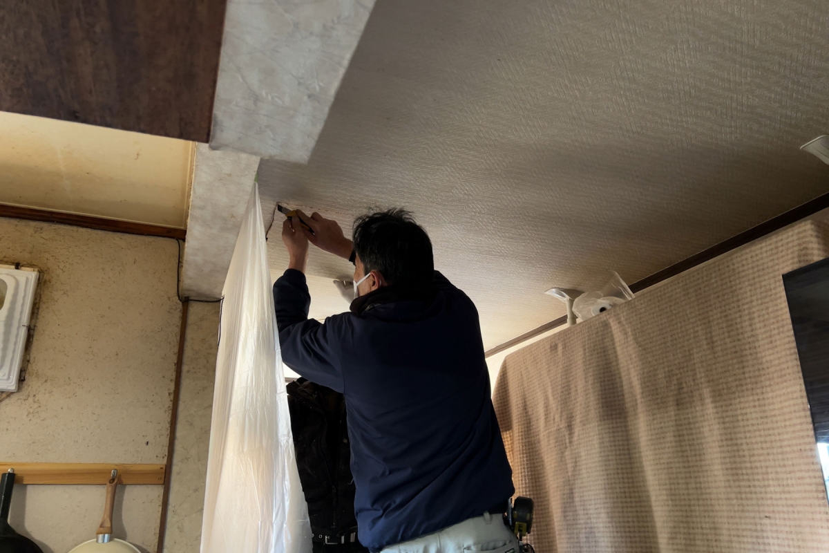 屋根裏・床下の調査を重ねて図面へフィードバック