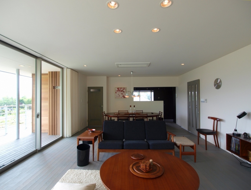 OPEN　AIR　HOUSE