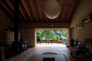大屋根の家