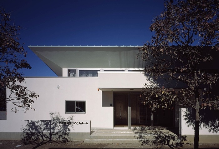 南側エントランス