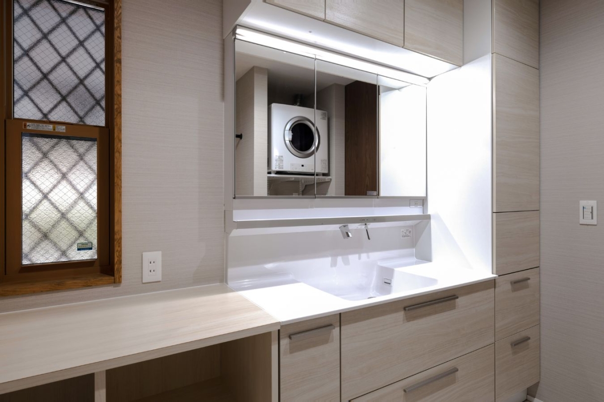 内観　洗面脱衣室