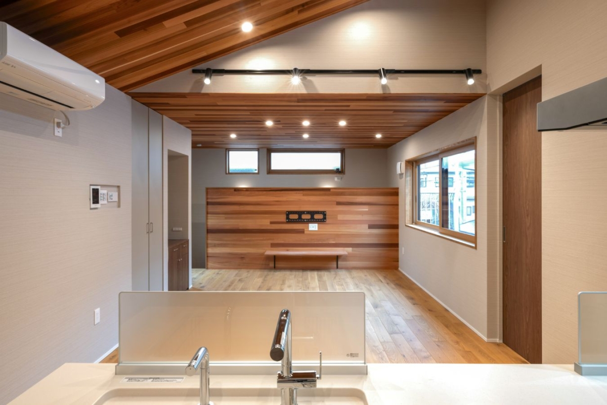 内観　キッチン