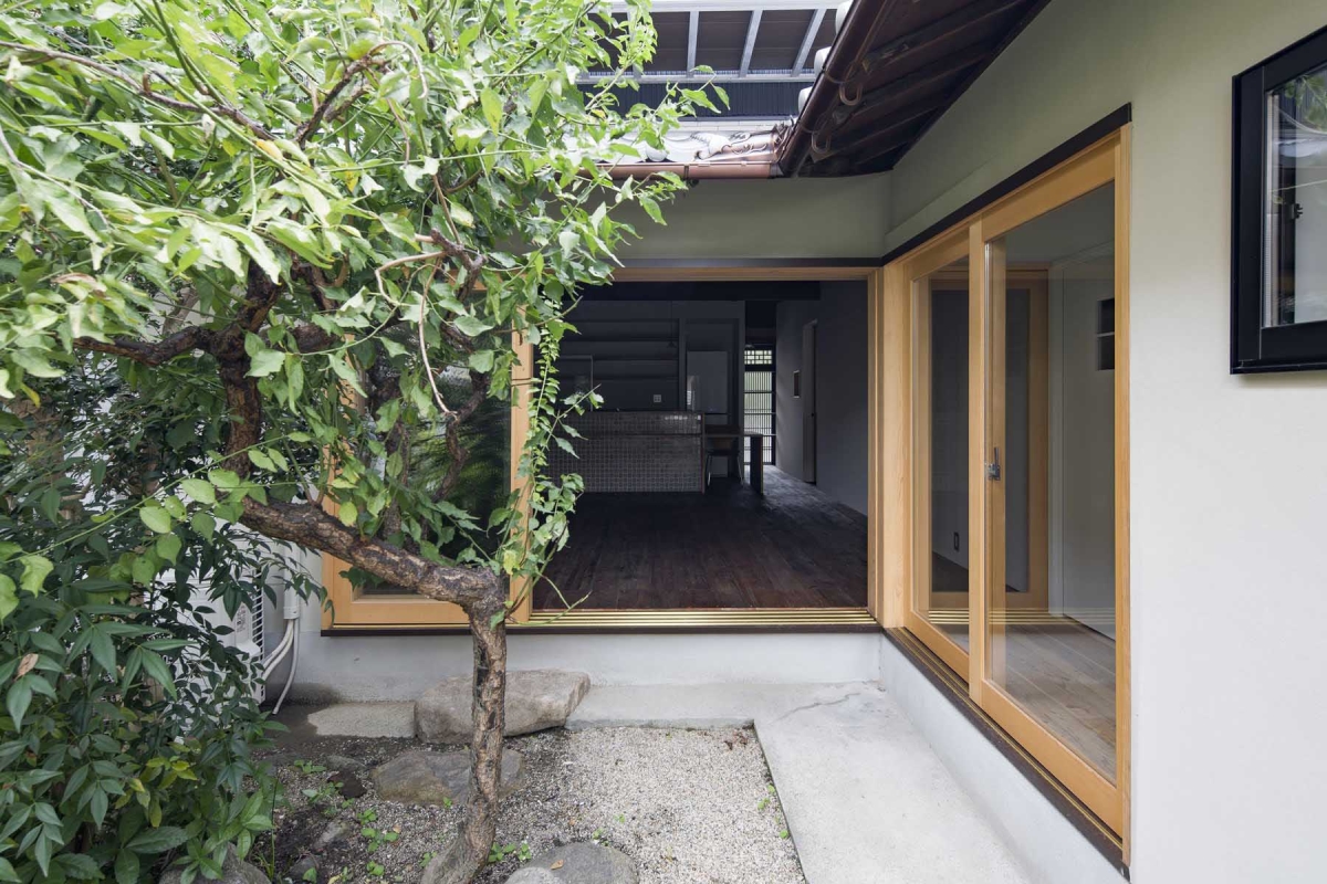 佐保路の家｜南庭からの外観