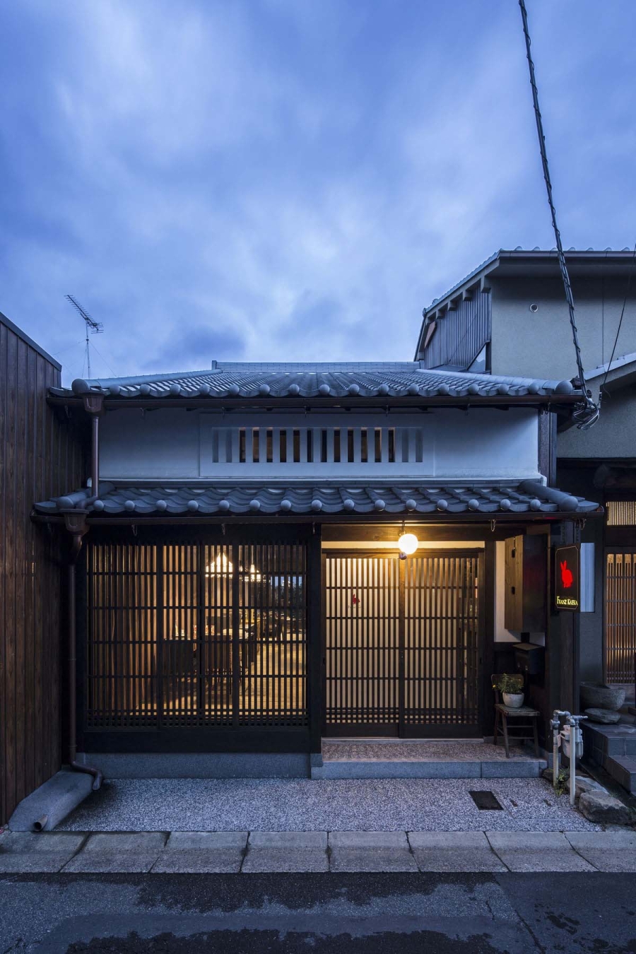 カフェ・フランツ・カフカ｜正面外観