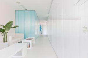 透明感のあるピラティススタジオ｜神戸市中央区｜Skywalk