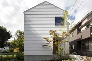 arietis｜視線の先にある公園の緑を楽しむ住宅