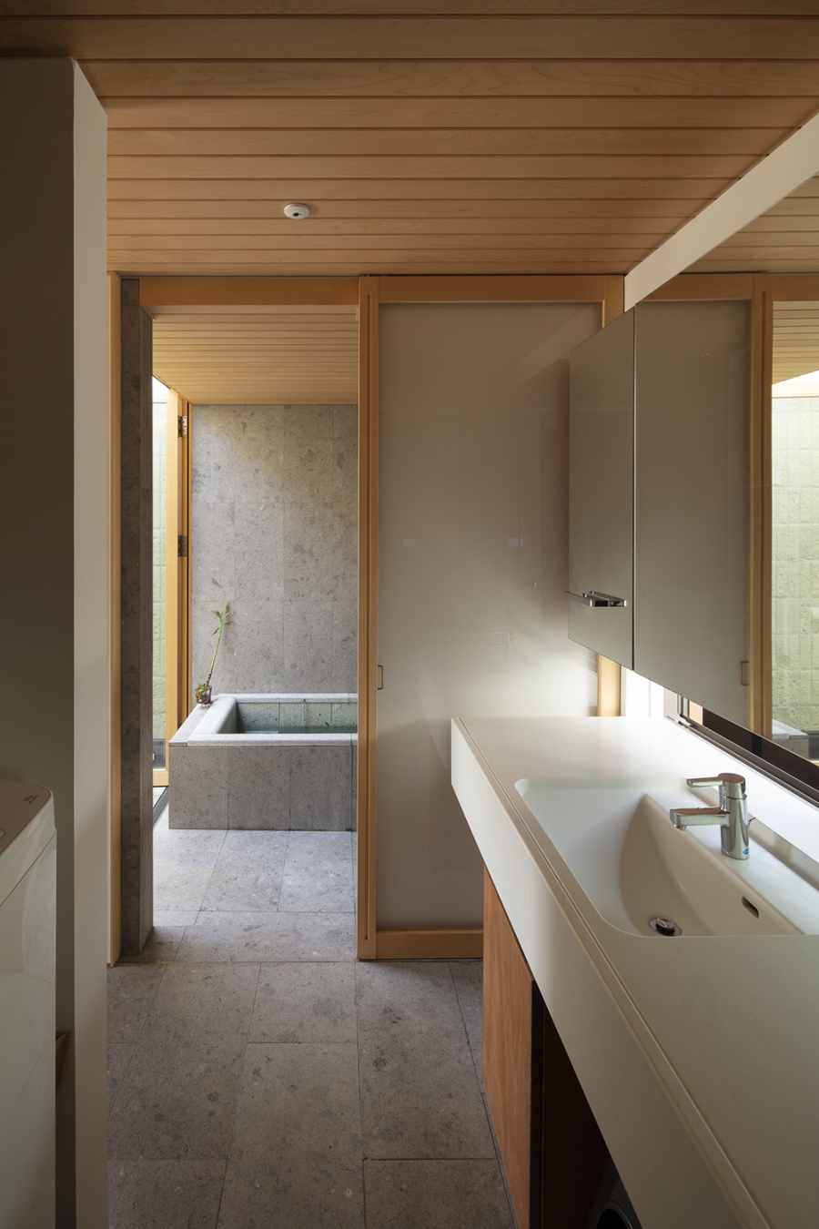 浴室と一体となった脱衣室