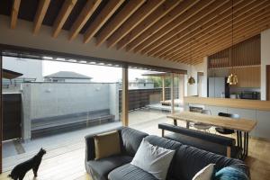 紡｜紀州のセミコートハウス